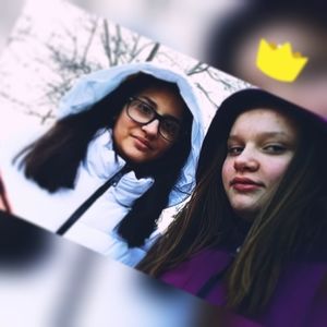 Meet your Posher, Alexia